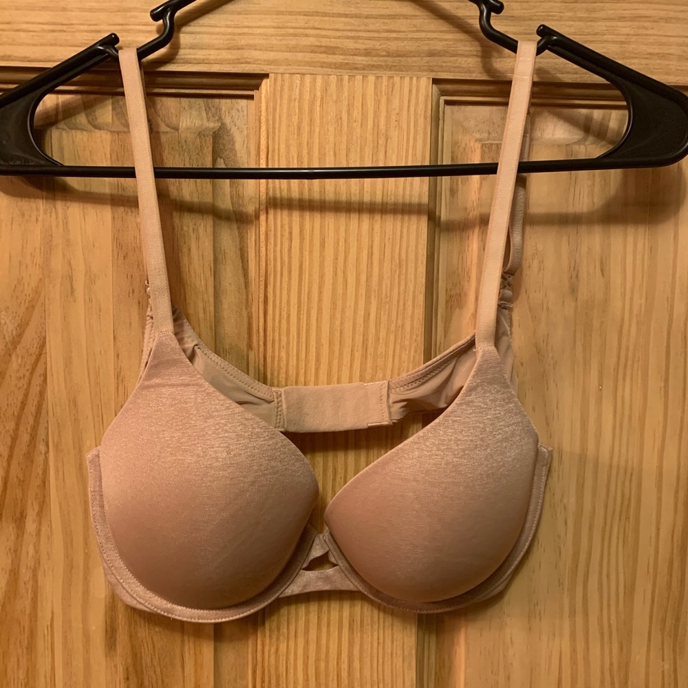 Victoria’s Secret perfect shape bra
